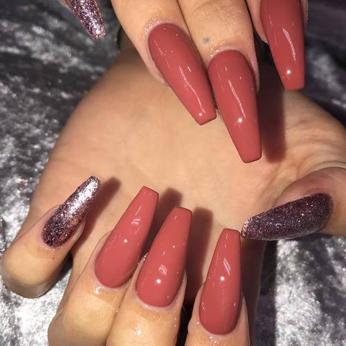 Need to remove acrylic nails or gel polish? Step this way