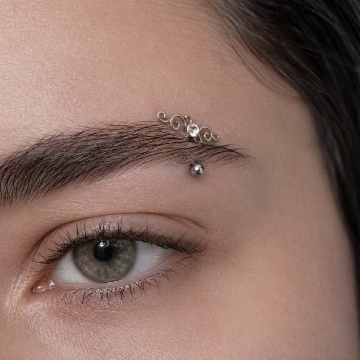 Silver Titanium Swirly Curved Barbell With Clear Gem - Implant Grade Titanium 8mm