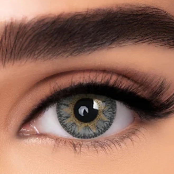 Fashion Eyewear Contact Lenses: Various Colours