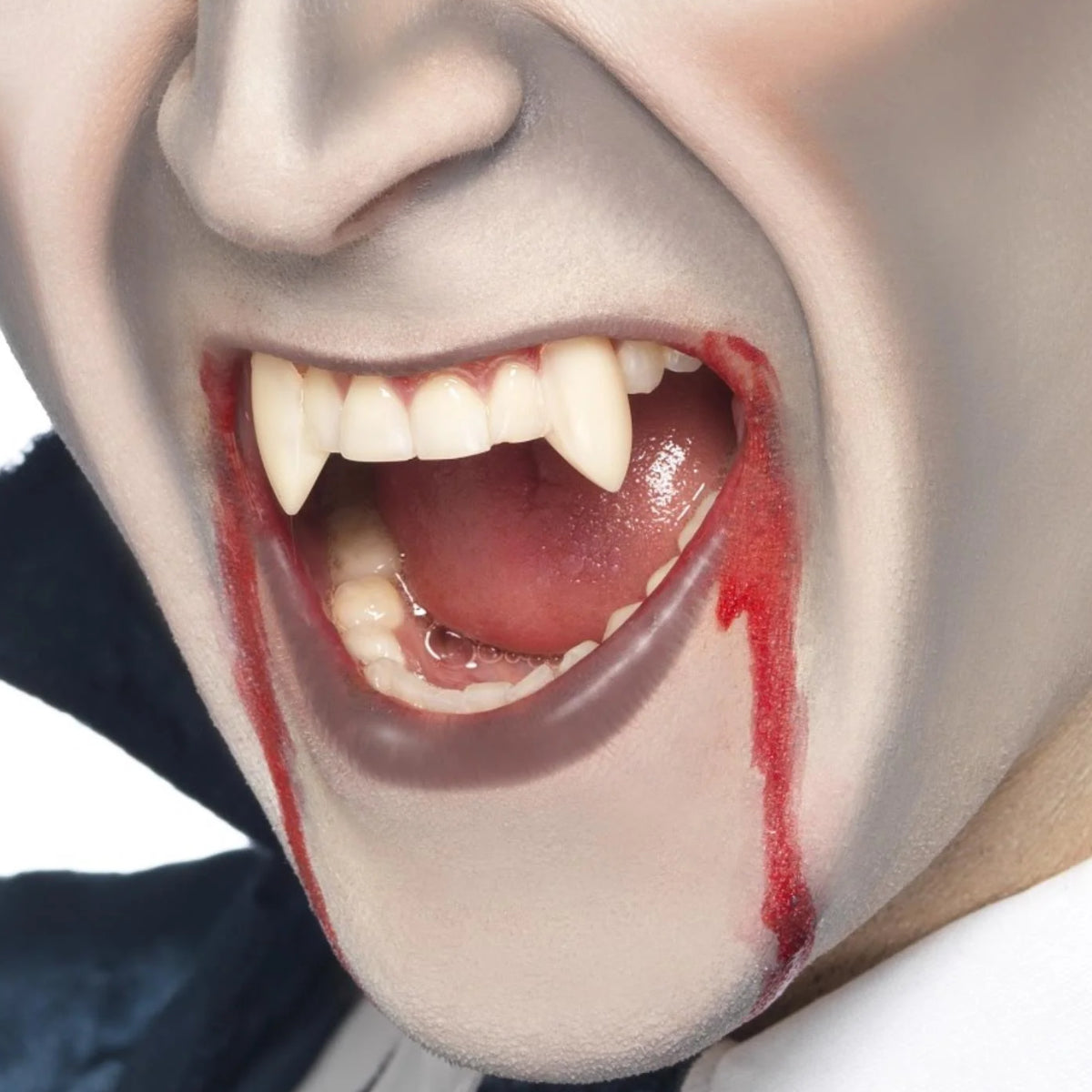 Smiffys Vampire Fangs With Thermal Fitting Beads