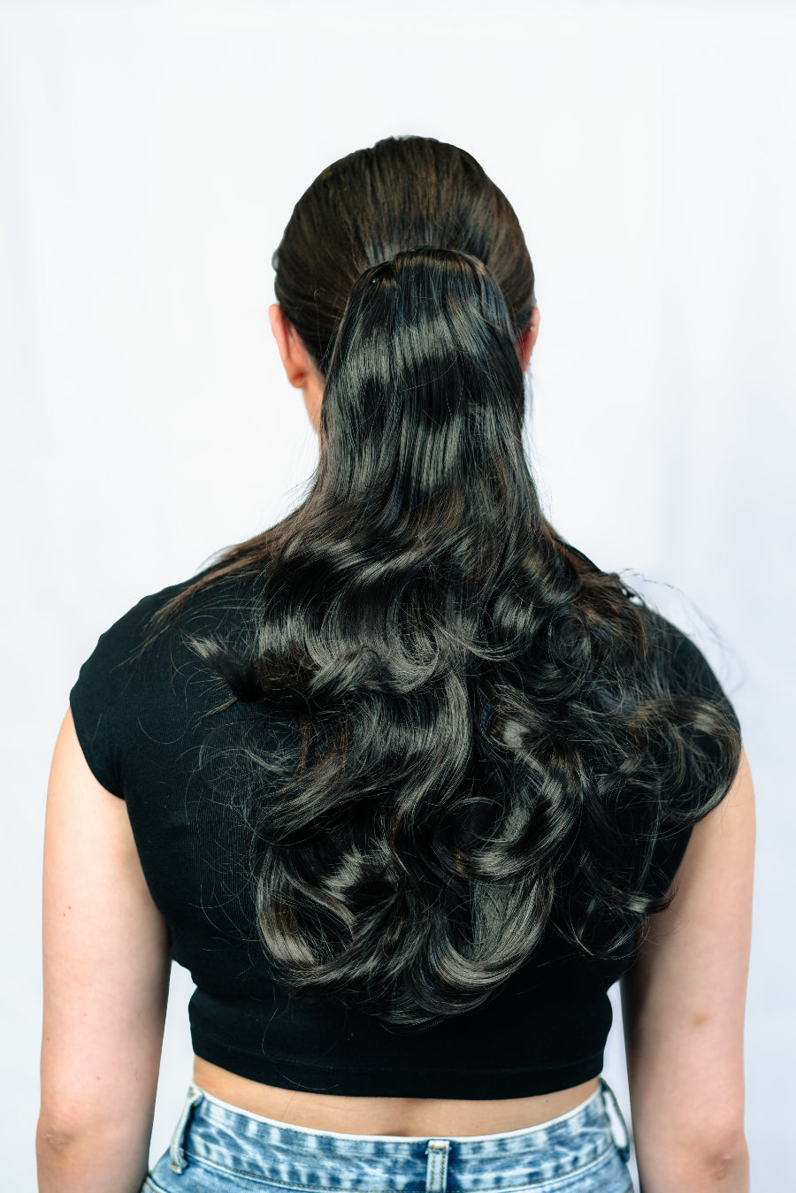 Iris 18" Clip-in Ponytail