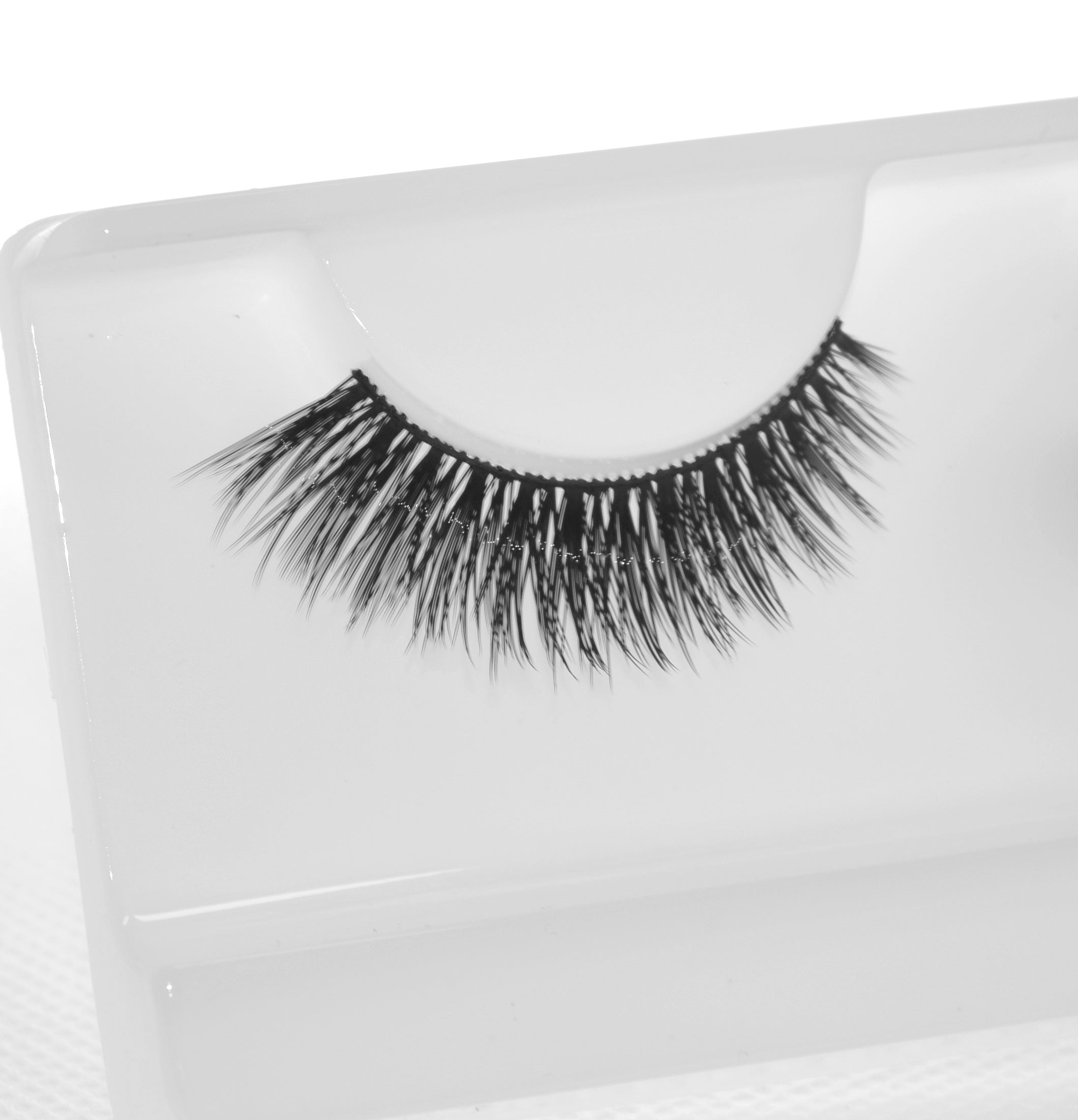 Serenity Lashes - beauty spot warehouse